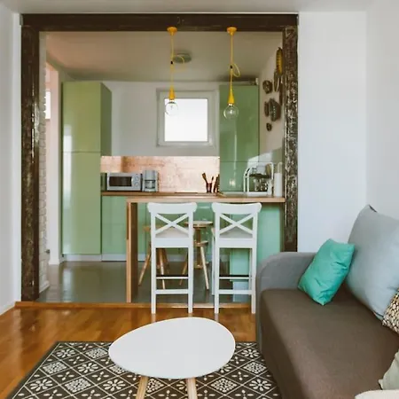 Old Town Boutique * Βουκουρέστι