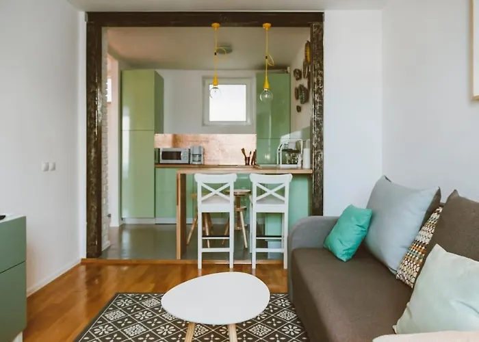 Old Town Boutique * 布加勒斯特